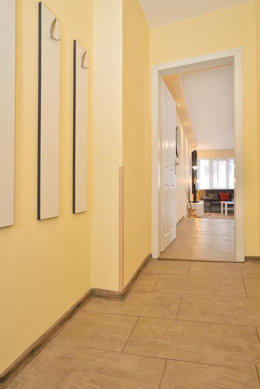 Central studio #2 Burgas Esterno foto